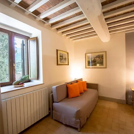 Casa di campagna Villamena *