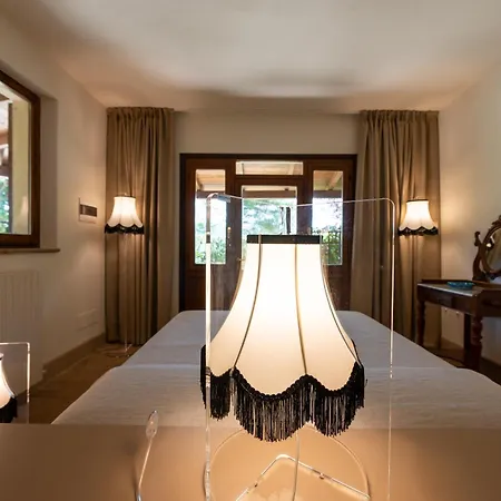 Villamena Country house *